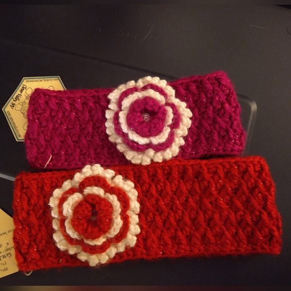 Set of 2 crocheted flower headband ear warmers earmuffs red pink - Picture 1 of 9